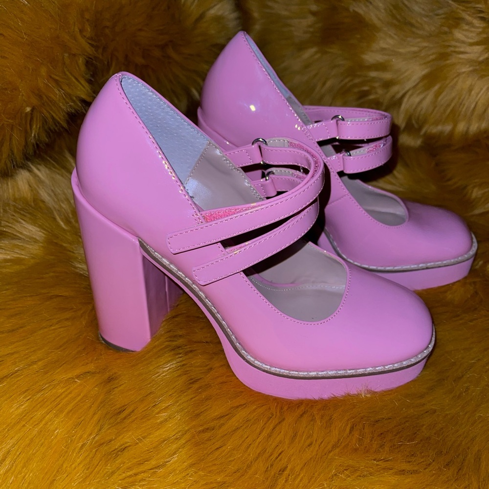 Steve Madden Twice Pink Patent Block heel